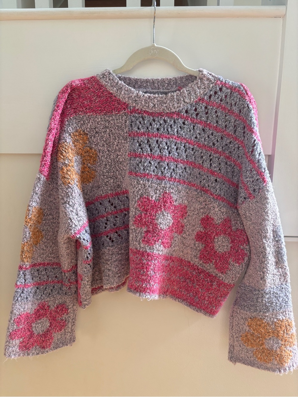 moon & madison Pink and Gray Floral Crewneck Sweater